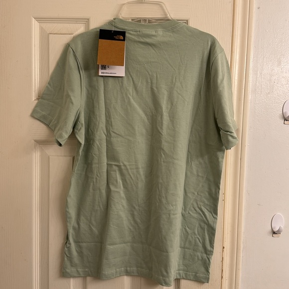 The North Face Women’s Shirt - Picture 5 of 6